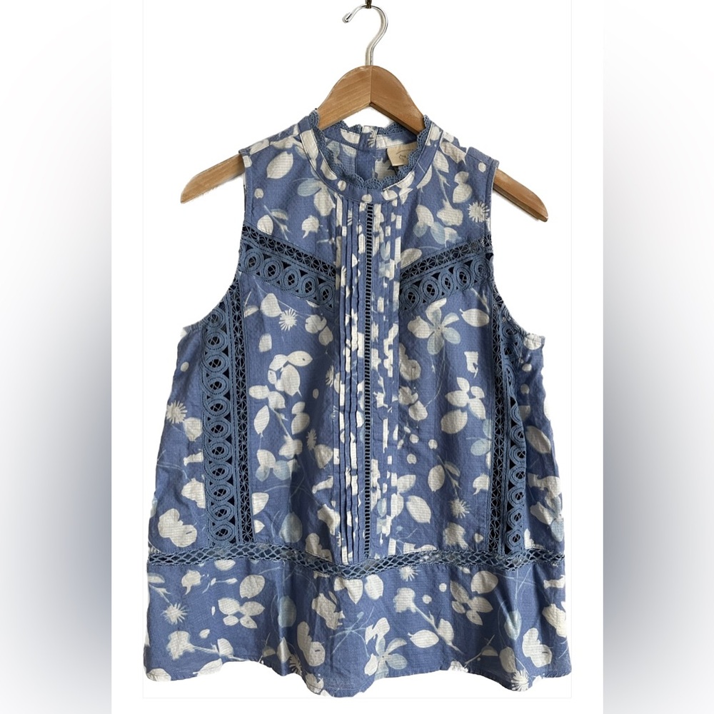 NWOT anthropologie VanessaVirginia Floral Lace Blue Sleeveless Blouse Size 10